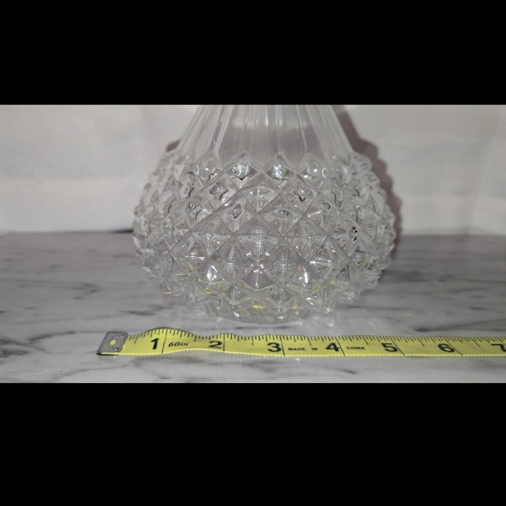 Vintage Crystal Diamond Cut Decanter - Picture 3 of 6